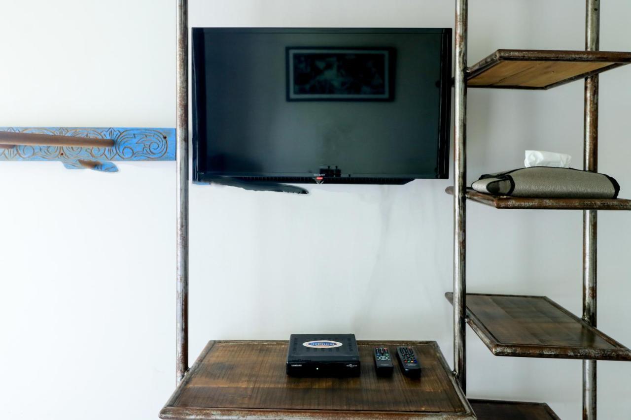 Base Guest House Canggu Екстериор снимка